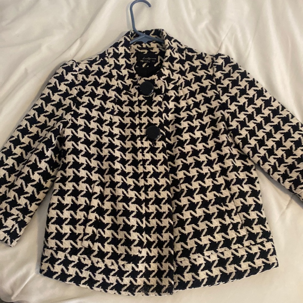 Mid sleeve, plaid dress coat